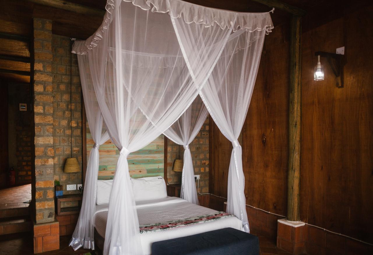 Buvi Lodge Limited Entebbe Eksteriør billede